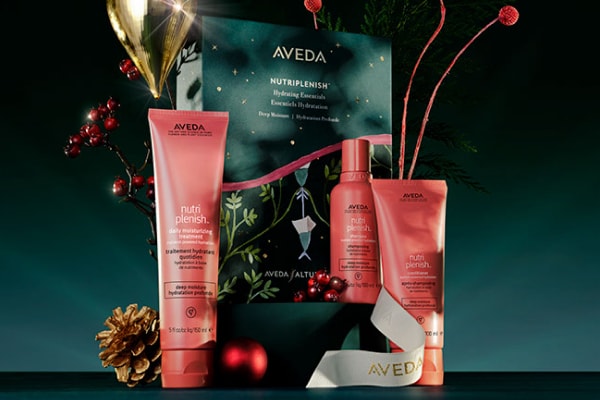 Découvrez tous les coffrets cadeaux pour le soin des cheveux Aveda